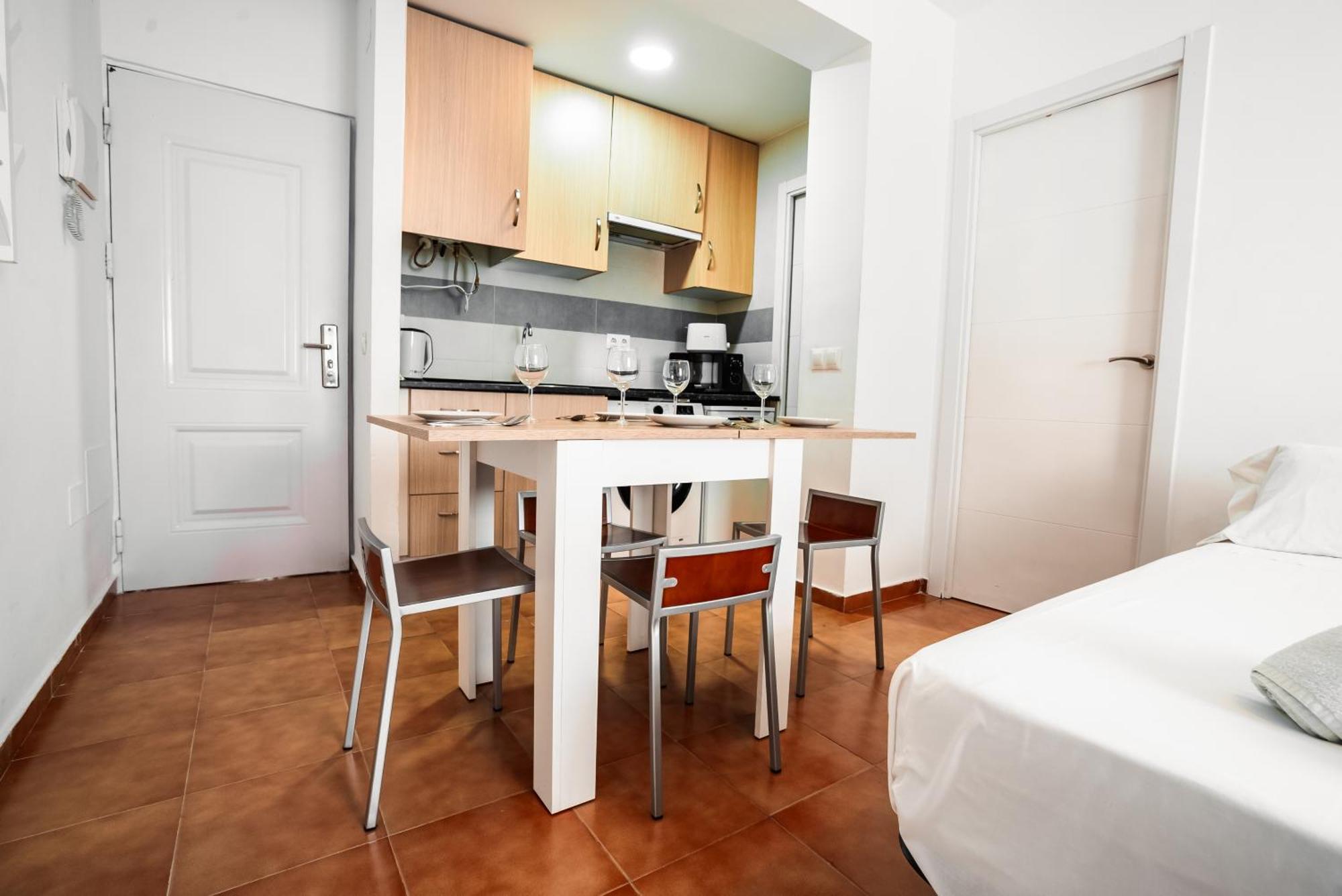 Escuela Village Marbella Kültér fotó